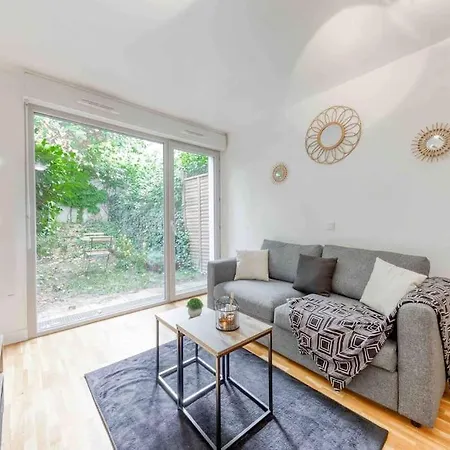 Appartement Moderne, Metro 7, Parking Et Jardin *